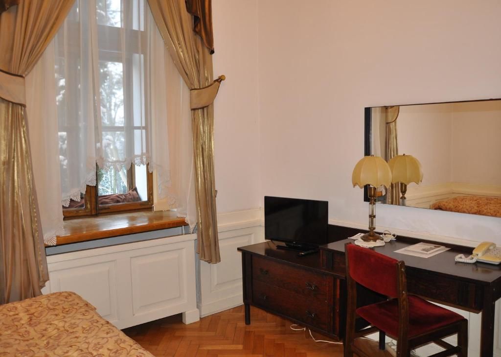 Отель Hotel Zamek Pułtusk Dom Polonii Пултуск-50