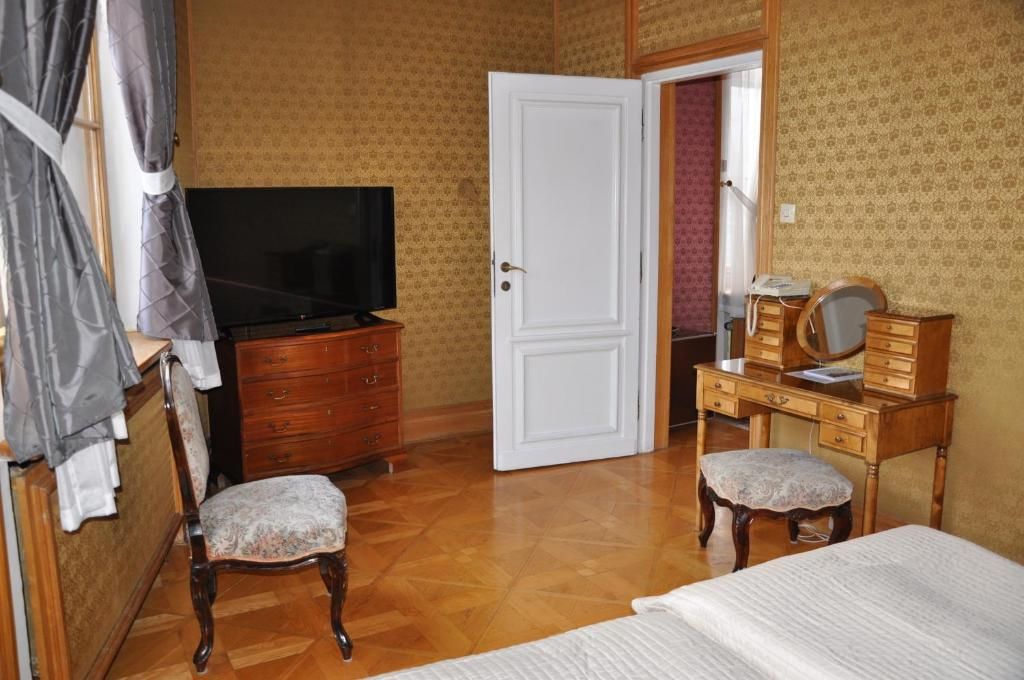 Отель Hotel Zamek Pułtusk Dom Polonii Пултуск-51